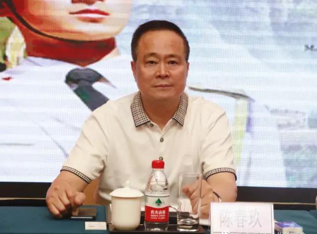 北京福建企業(yè)總商會(huì)黨委書記、會(huì)長陳春玖